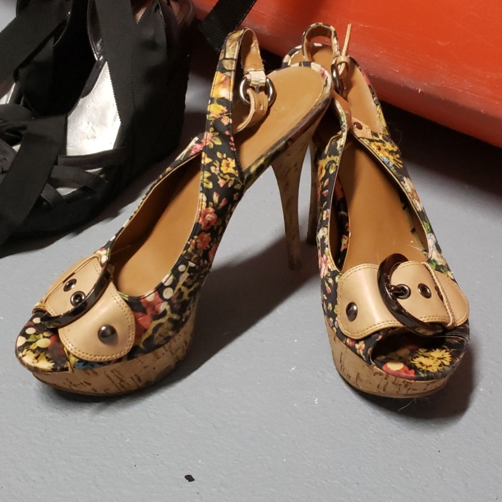 Guess Floral Platform Heel